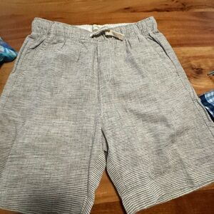 Crew cuts boys shorts & 🩳 1 Addidas all in great condition
